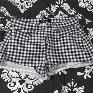 women’s checkered jean shorts